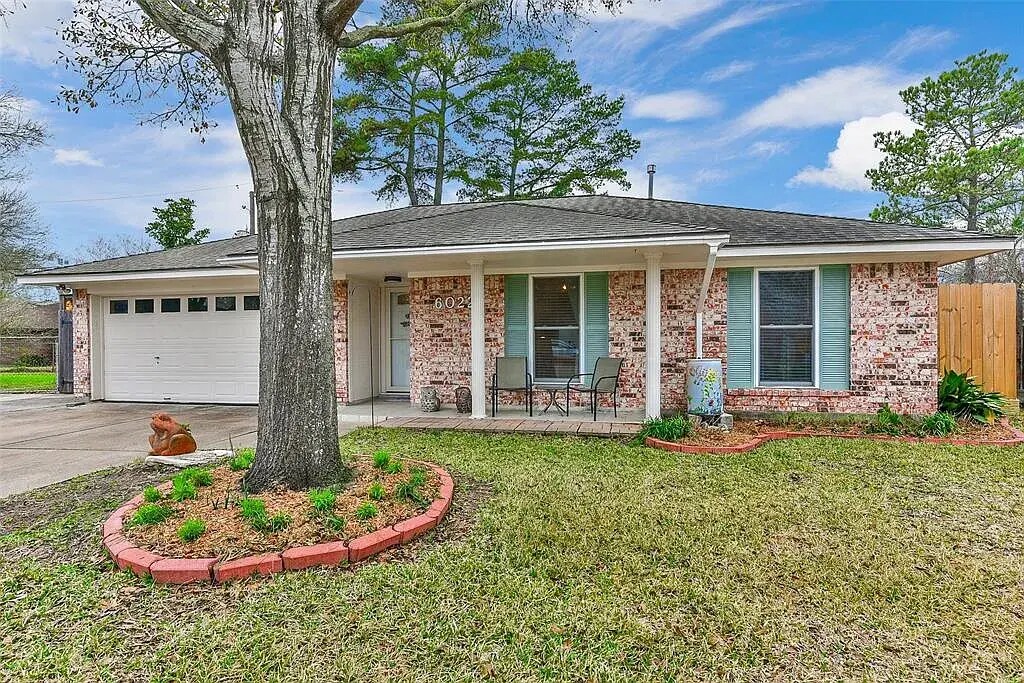 Building Photo - 6022 Weeping Willow Rd