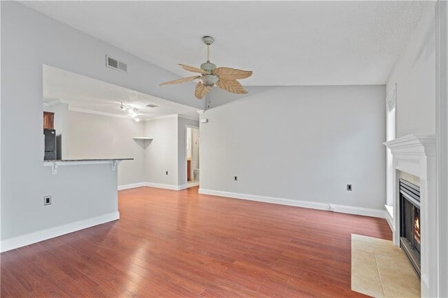Building Photo - 640 Granville Ct