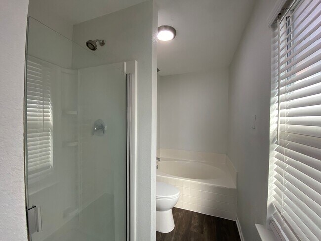 Building Photo - Saginaw Texas Homes For Rent  "Eagle Mtn-s...