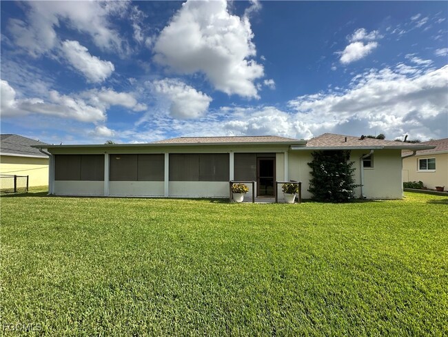 Building Photo - 3606 SE 1st Ave