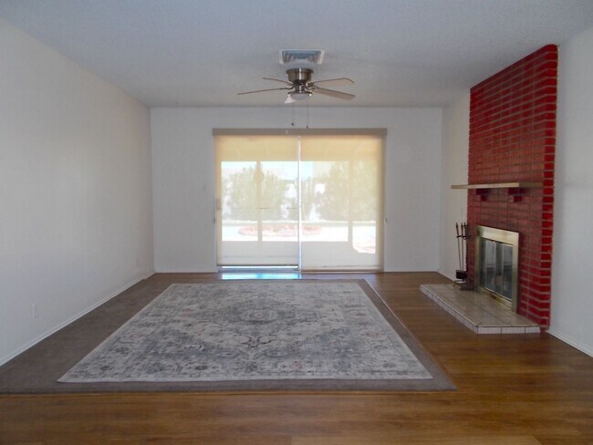 Building Photo - 4-Bedroom Home with Spacious Backyard