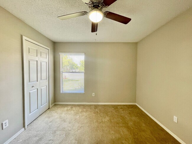 Building Photo - GREAT 3/2 HOME IN OVIEDO STILLWATER SUBDIVISION