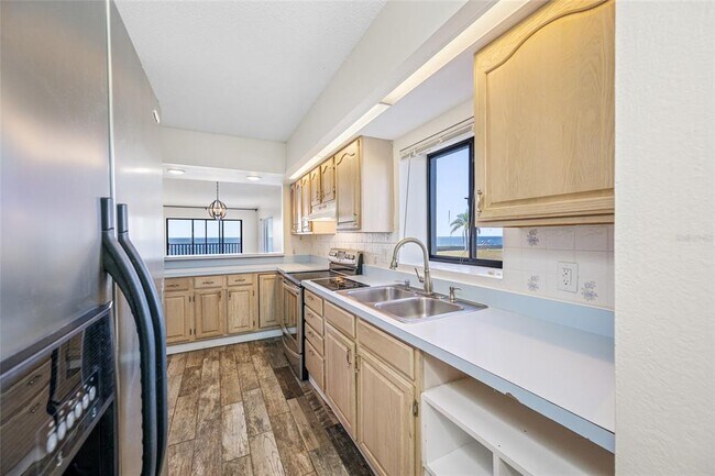 Building Photo - 828 Bahia Del Sol Dr