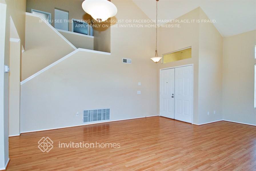 Building Photo - 29777 Via Las Chacras