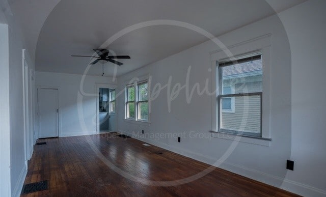 Building Photo - 2817 Monroe Ave