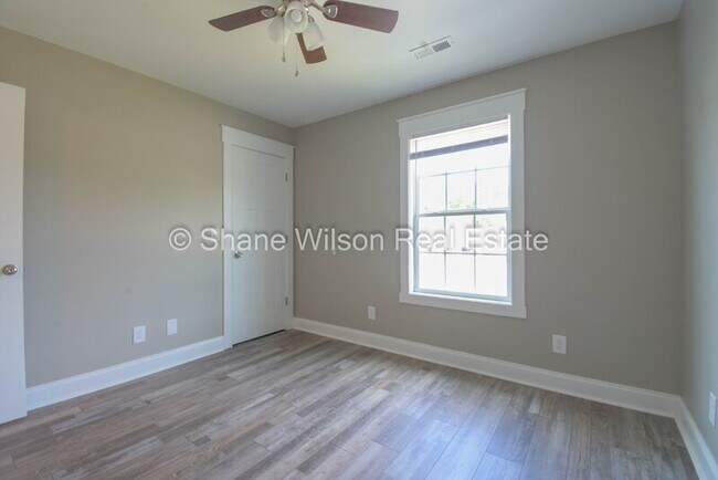 Building Photo - 3259 Chattanooga Rd