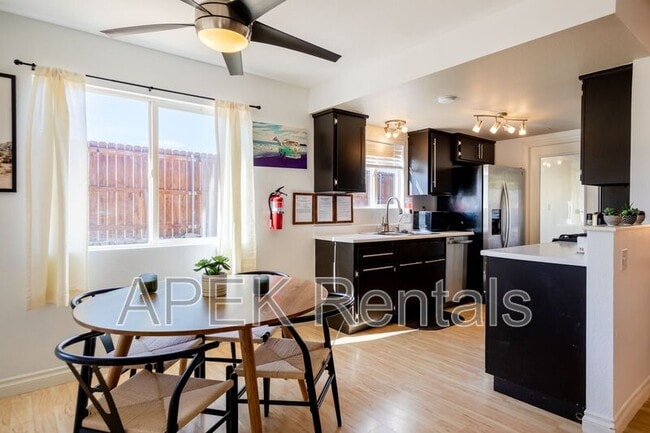 Building Photo - 61493 Desert Air Rd