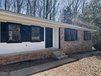 Building Photo - 1051 Crooked Creek Rd