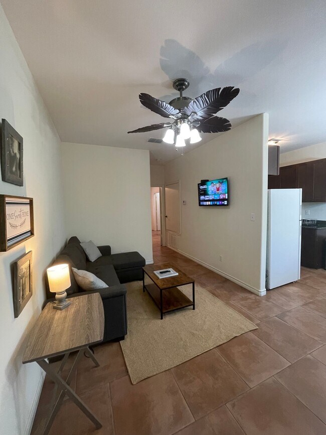 Building Photo - Brand New 1-BD OCTOBER SPECIALS!