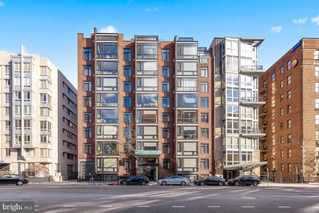 Building Photo - 1211 13th St NW