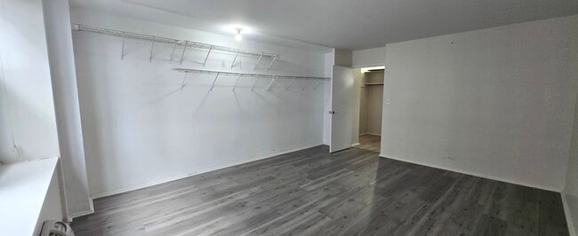 Building Photo - 4250 N Marine Dr