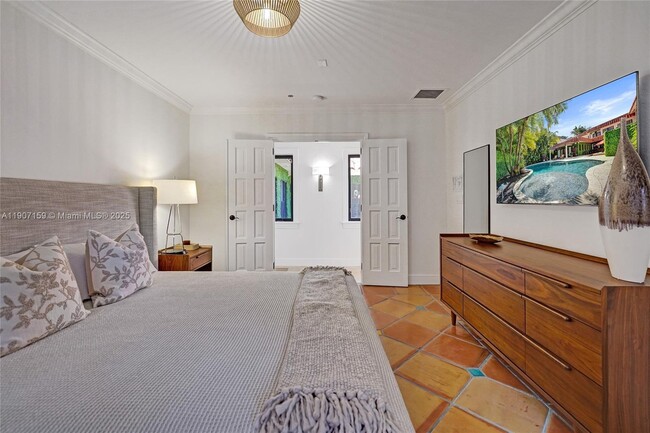 Building Photo - 2035 NE 31st Ave