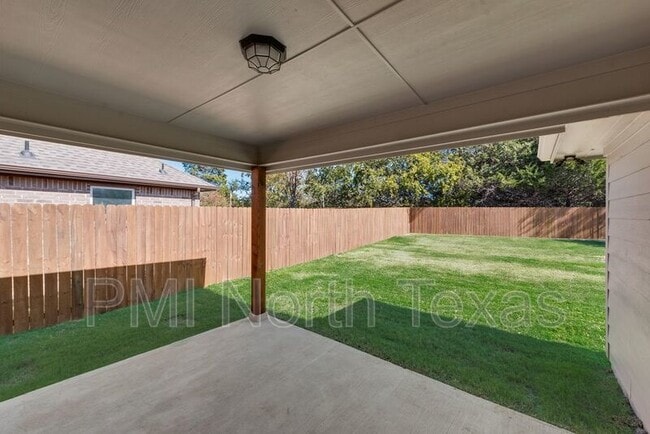 Building Photo - 8201 Scott Ln