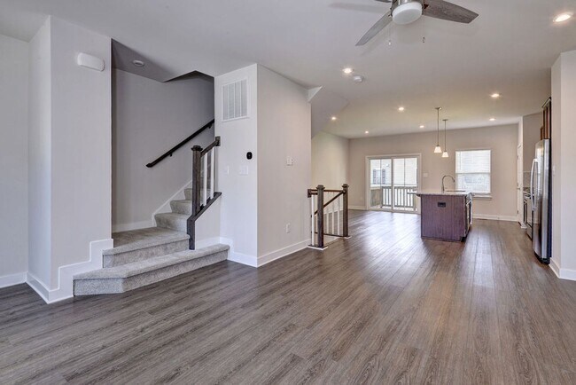 Building Photo - 105 Big Wds Dr