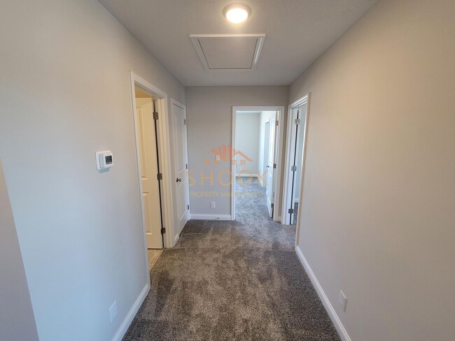 Building Photo - IMMACULATE NEW CONSTRUCTION - 3 BR (POSSIB...