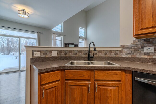 Building Photo - 1033 Key Largo Dr