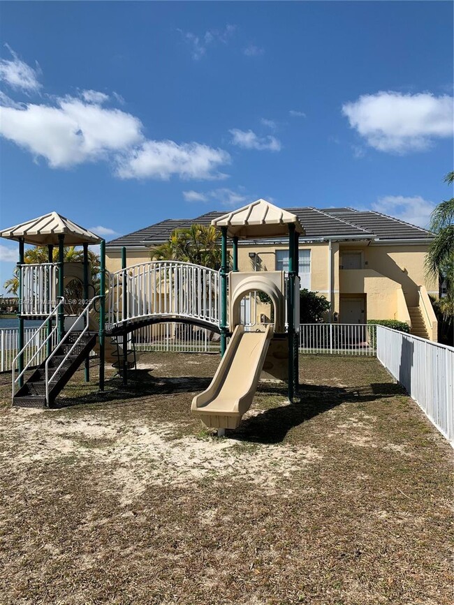 Building Photo - 8600 SW 212th St