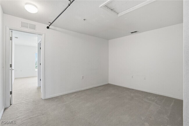 Building Photo - 9409 Ivy Brook Run