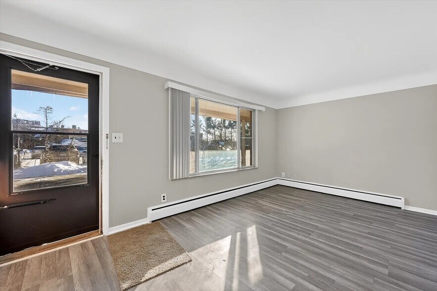Building Photo - 23 W Burdick St