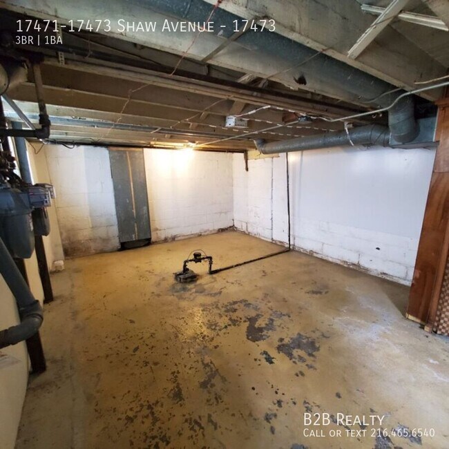 Building Photo - 17471-17473 Shaw Avenue-17473
