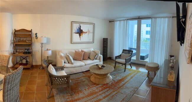 Building Photo - 5005 Collins Ave