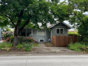 Building Photo - 286c