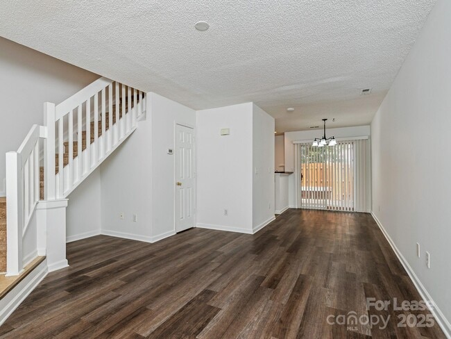 Building Photo - 2223 Cigar Ct