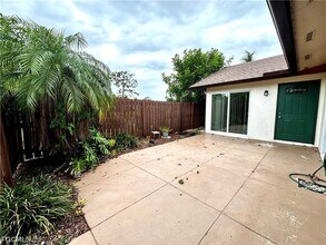 Building Photo - 5660 Foxlake Dr