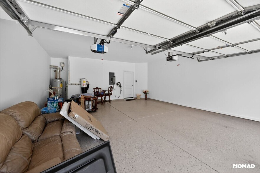 Building Photo - 5485 Sandstone Ct