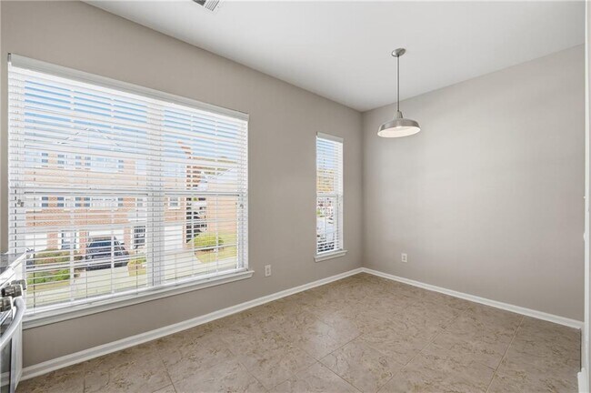 Building Photo - 3294 Mill Springs Cir NE