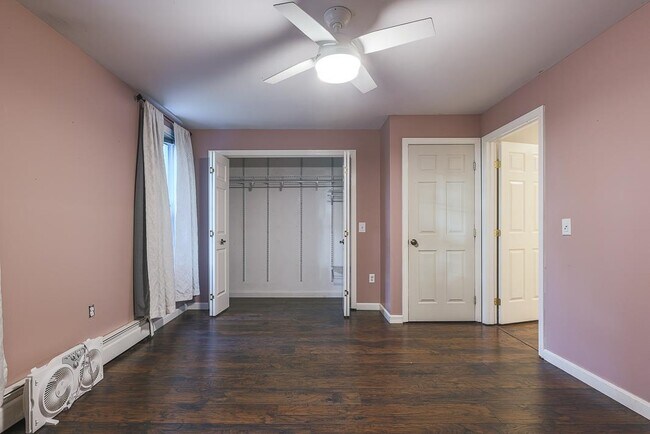 Building Photo - 1465 Hooksett Rd