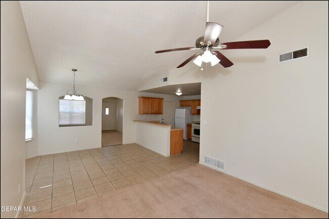 Building Photo - 3112 Tierra Ayala Dr