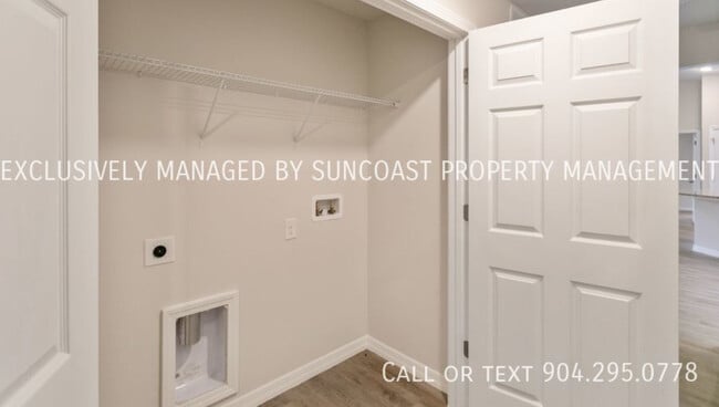 Building Photo - 6 Pin Oak Dr