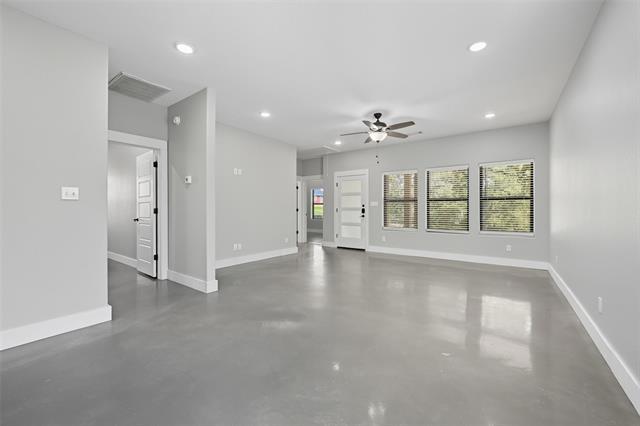 Building Photo - 610 E Shepherd St