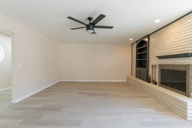 Building Photo - Rent to Own Available in Edmond, Ok!