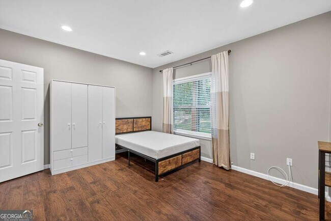 Building Photo - 1766 Stoney Chase Dr