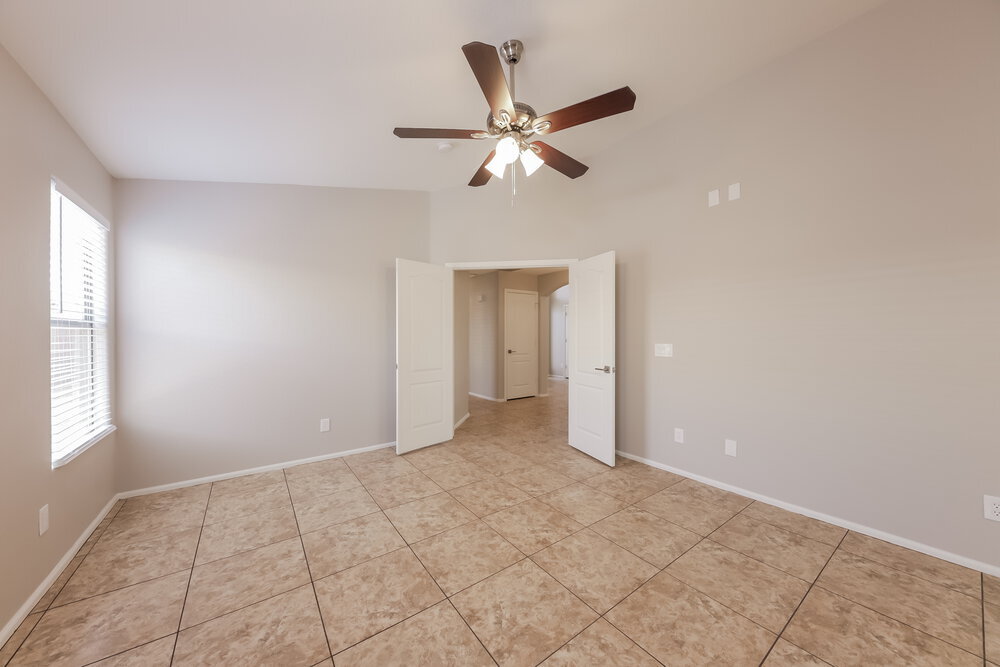 Building Photo - 3118 W Casitas Del Rio Dr
