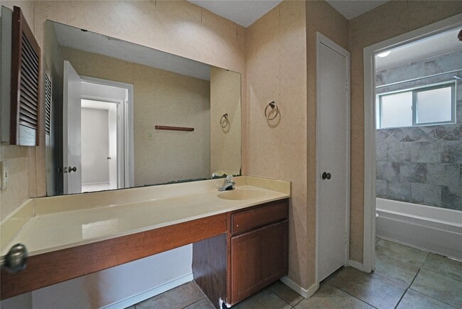 Building Photo - 21738 Dovington Ct