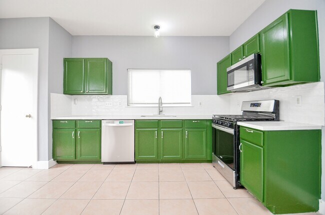 Building Photo - 11924 Prior Park Dr