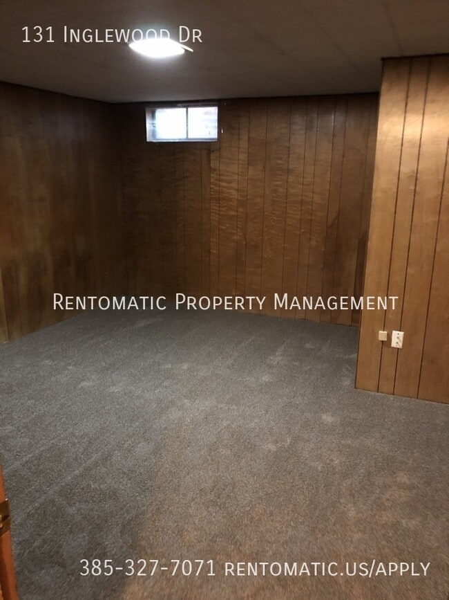 Building Photo - 131 Inglewood Dr