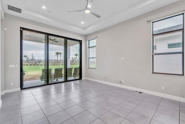 Building Photo - 9399 SW Pepoli Way