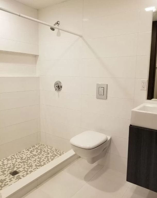 Building Photo - 31 Buttonwood St