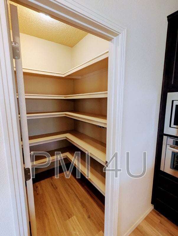 Building Photo - 2317 Garden Rd NE