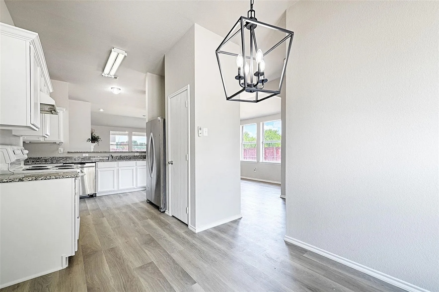 Building Photo - 3721 Mountain Ranch Rd