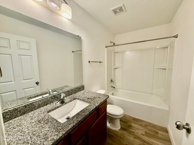 Building Photo - 6044 Patriots Landing Ln