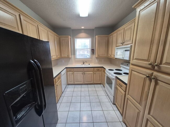 Building Photo - 5117 79th Dr