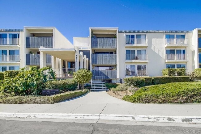 Building Photo - Walk to La Mesa Village