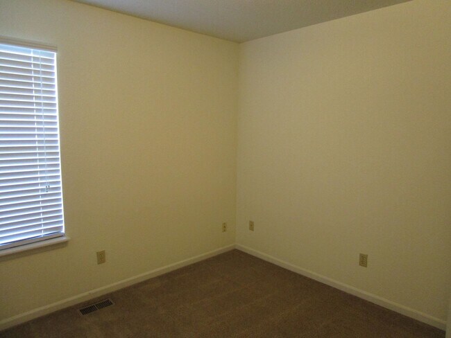 Building Photo - 4302-4304 Cheryl Ct.