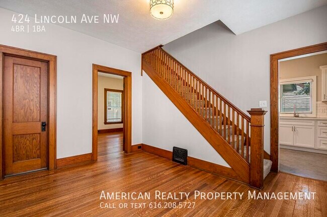 Building Photo - 424 Lincoln Ave NW