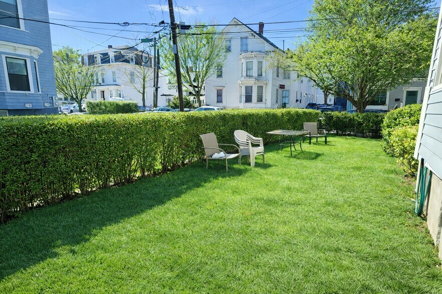 Yard - 16 Lincoln St